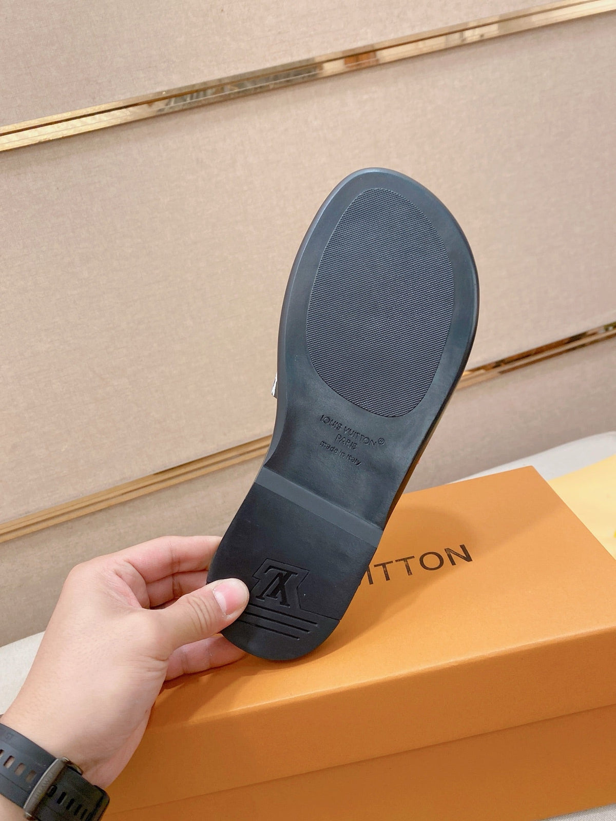 Louis Vuitton Chinelos
