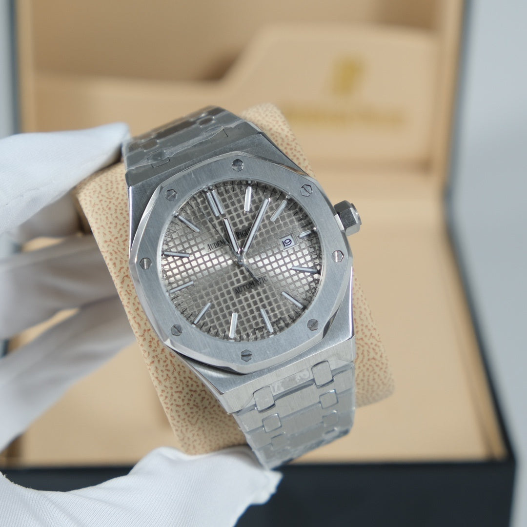 Royal Oak Medium