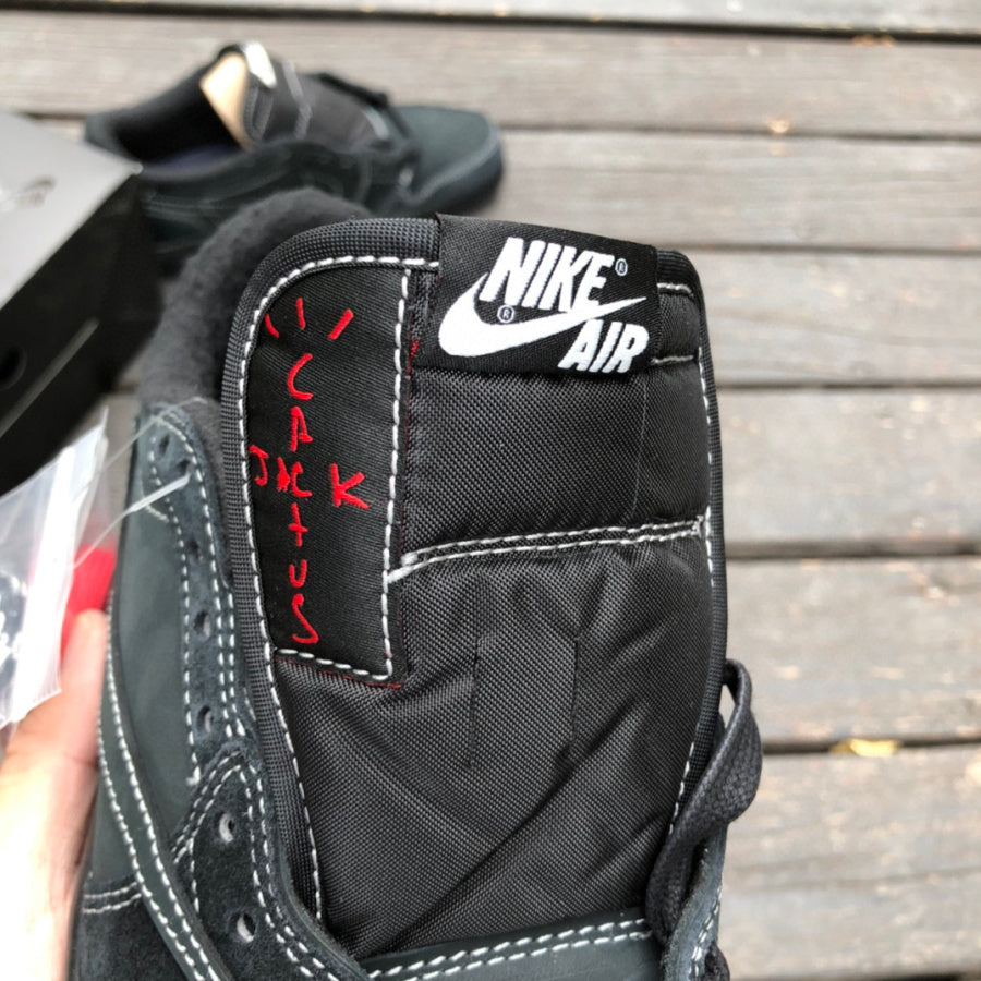 Jordan 1 Low