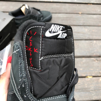 Jordan 1 Low
