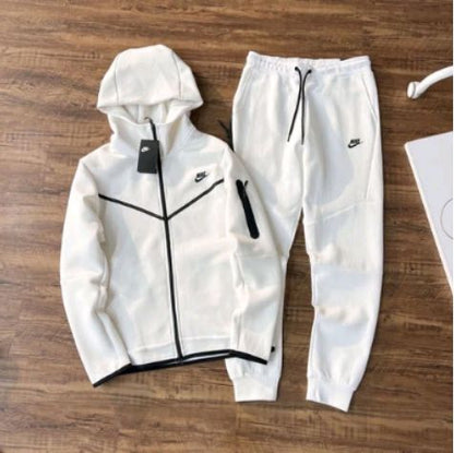 Nike Tech Fleece