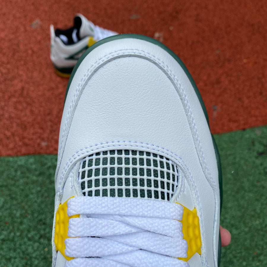 Air Jordan 4