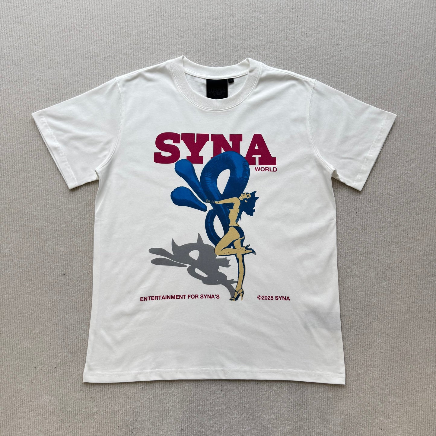 Camiseta Syna World