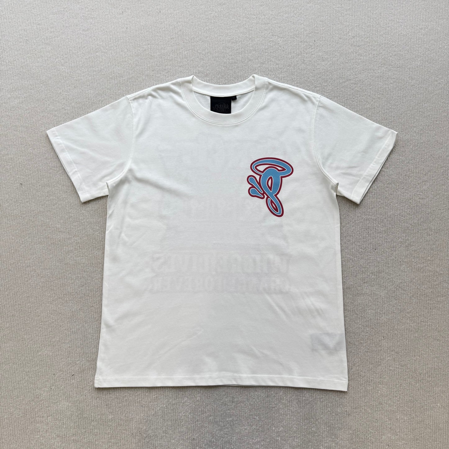 Camiseta Syna World