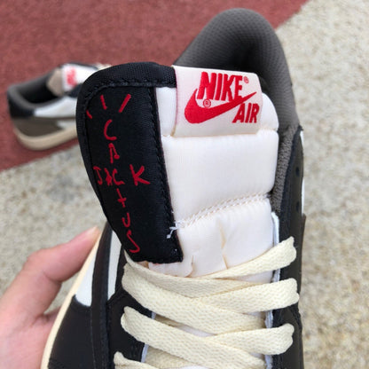 Jordan 1 Low
