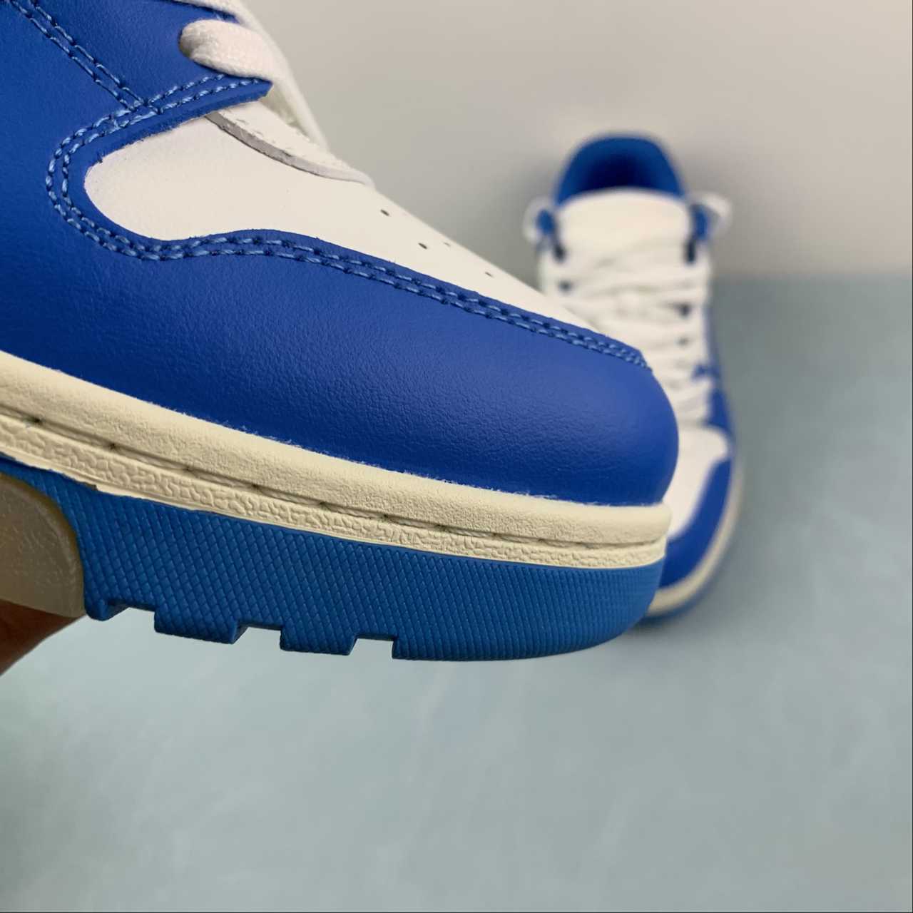 OFF-WHITE Out Of Office "000" Low