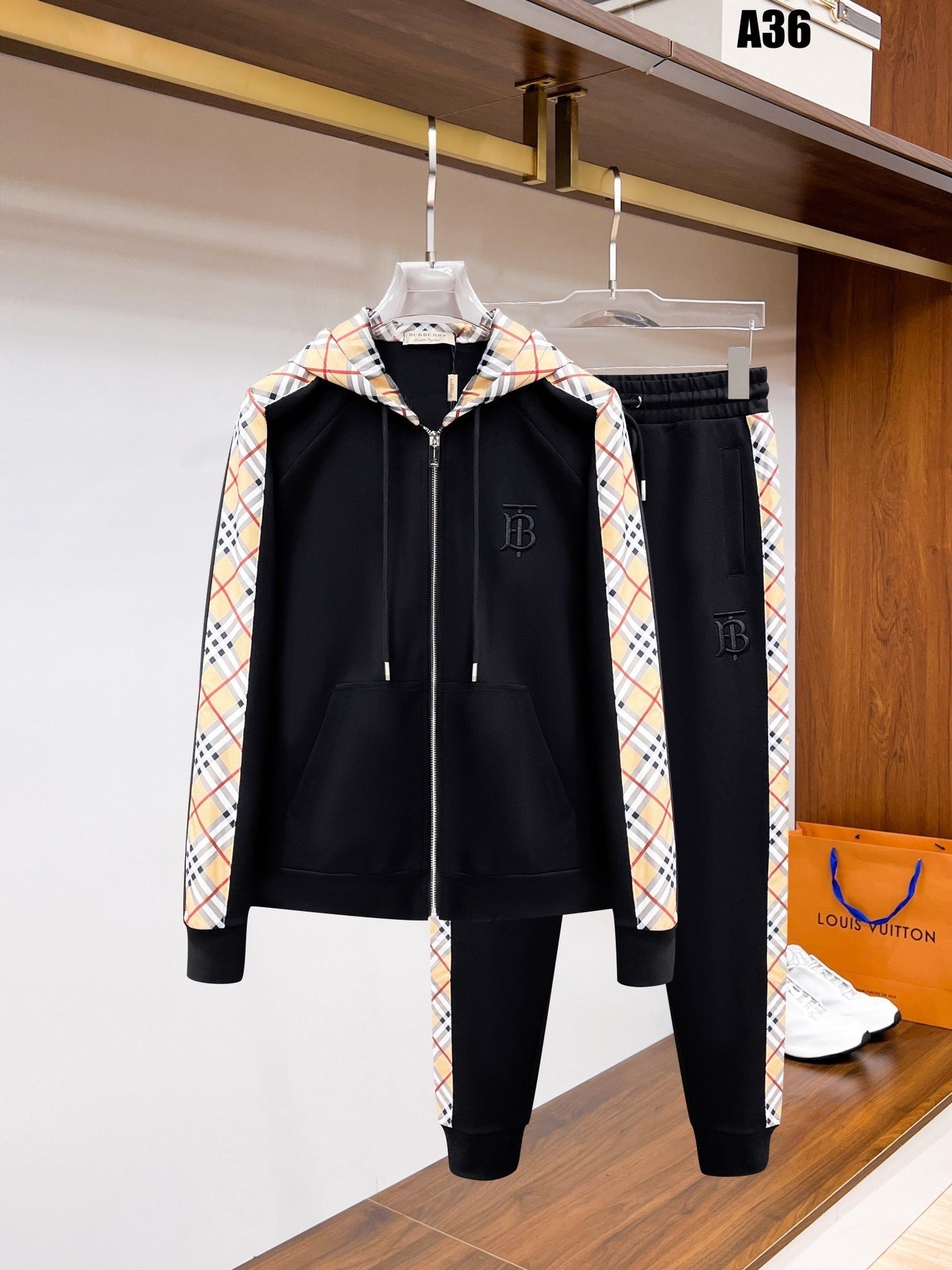 Conjunto Burberry 1.1