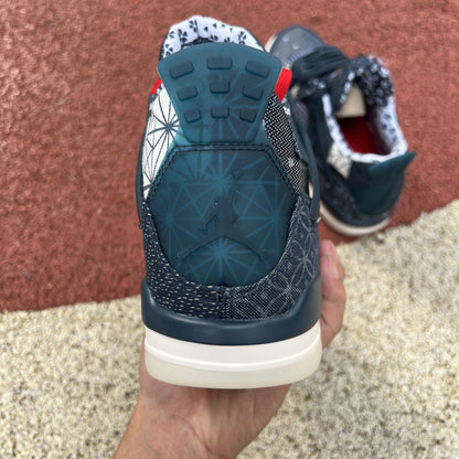 Air Jordan 4