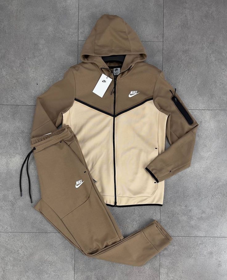 Nike Tech Fleece