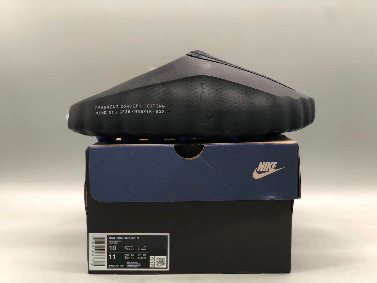 Nike Mind 001