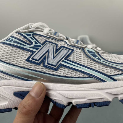 New Balance 740