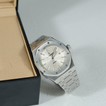 Royal Oak Medium