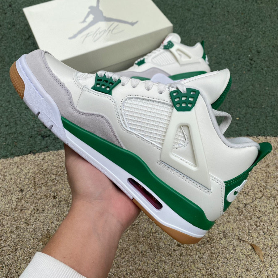Air Jordan 4