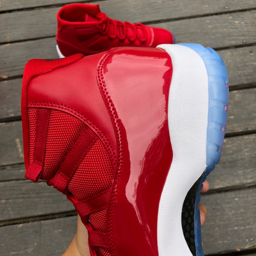Air Jordan 11