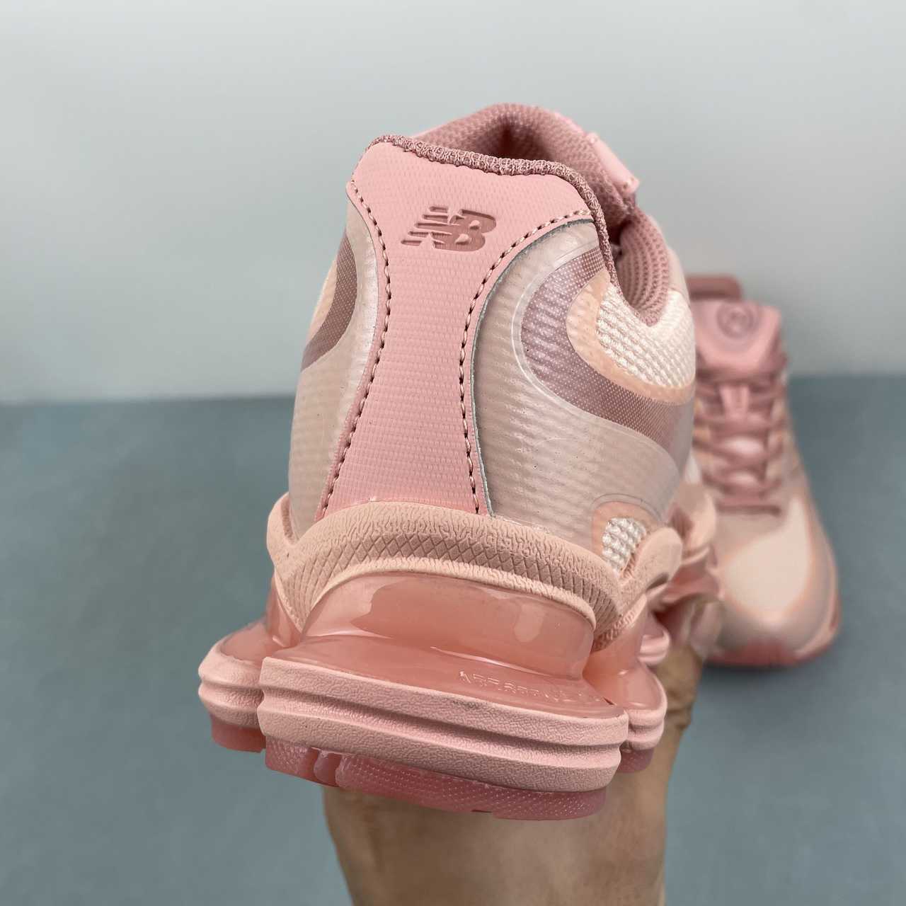 New Balance 2000
