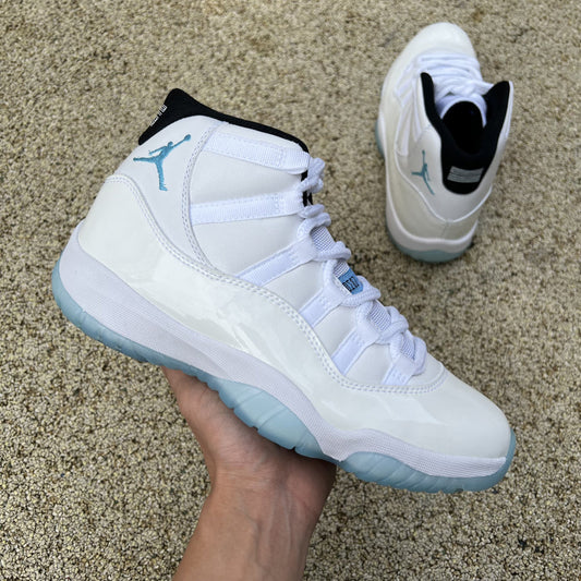 Air Jordan 11