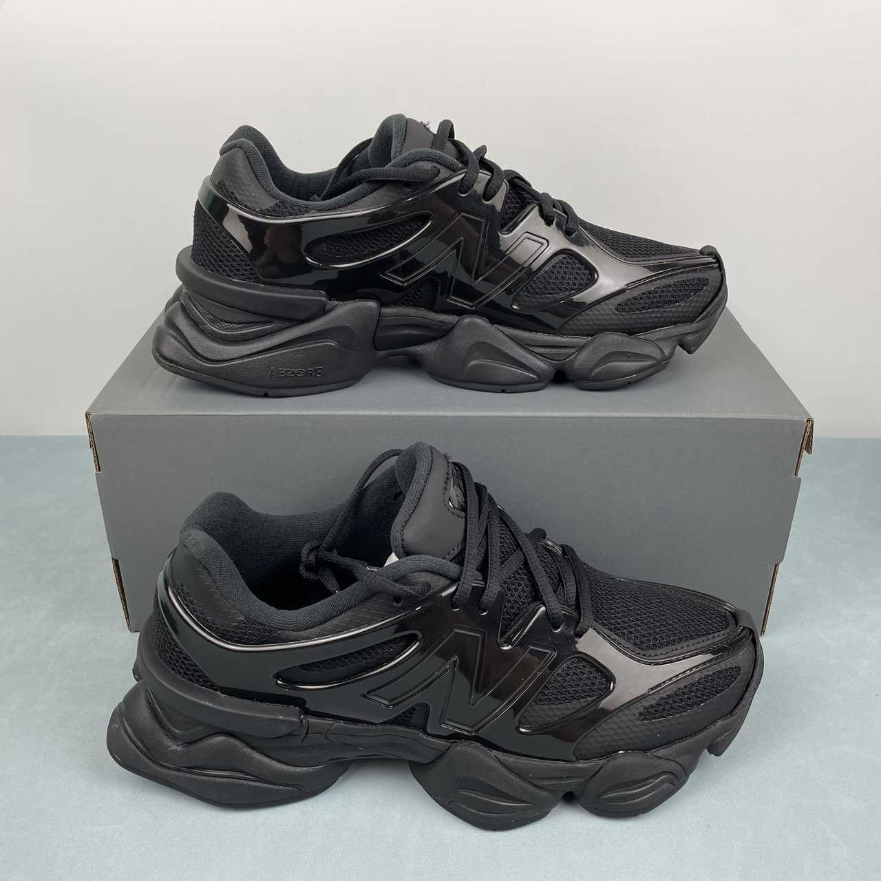 New Balance 9060