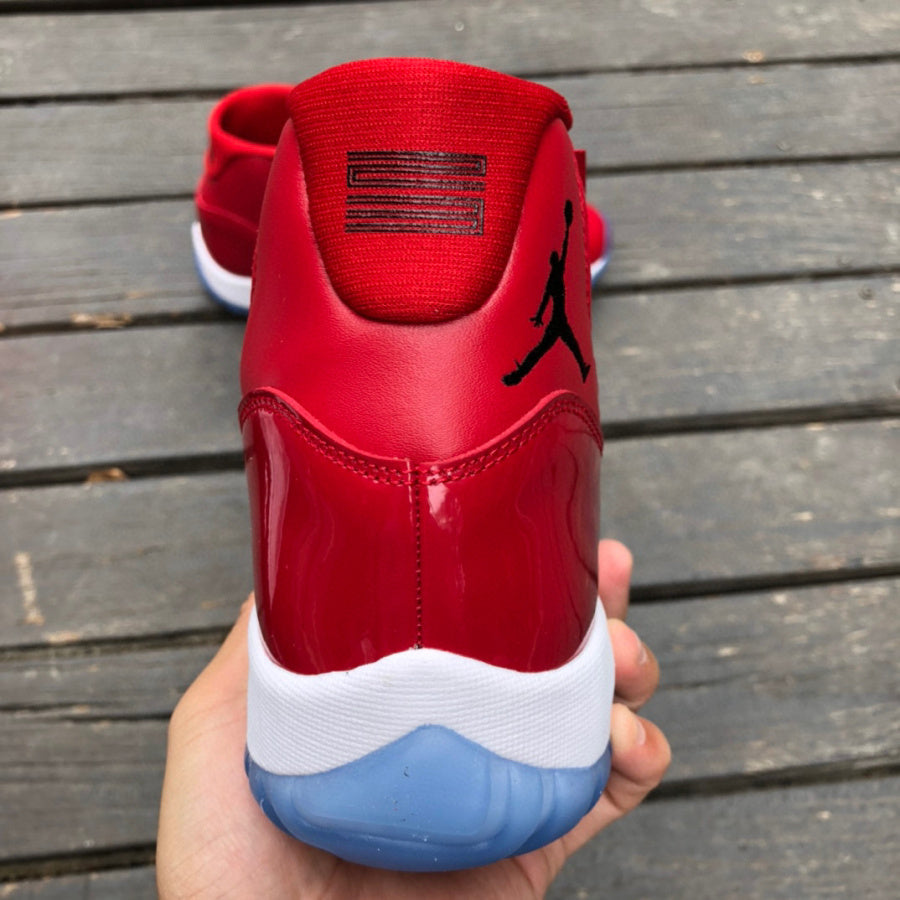 Air Jordan 11