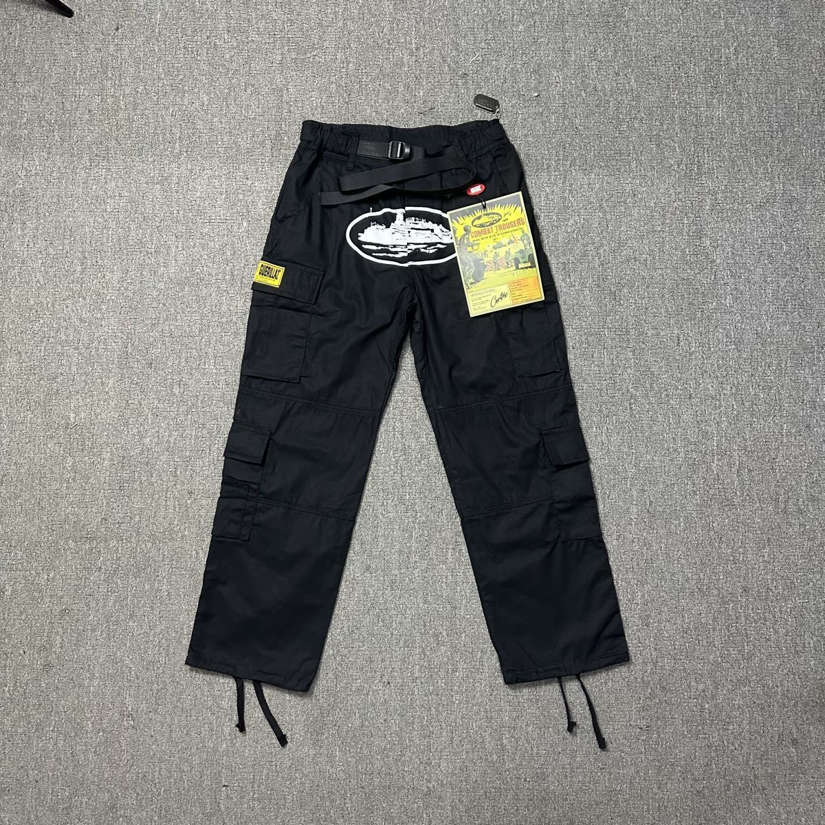 Calça Corteiz Guerillaz Cargo