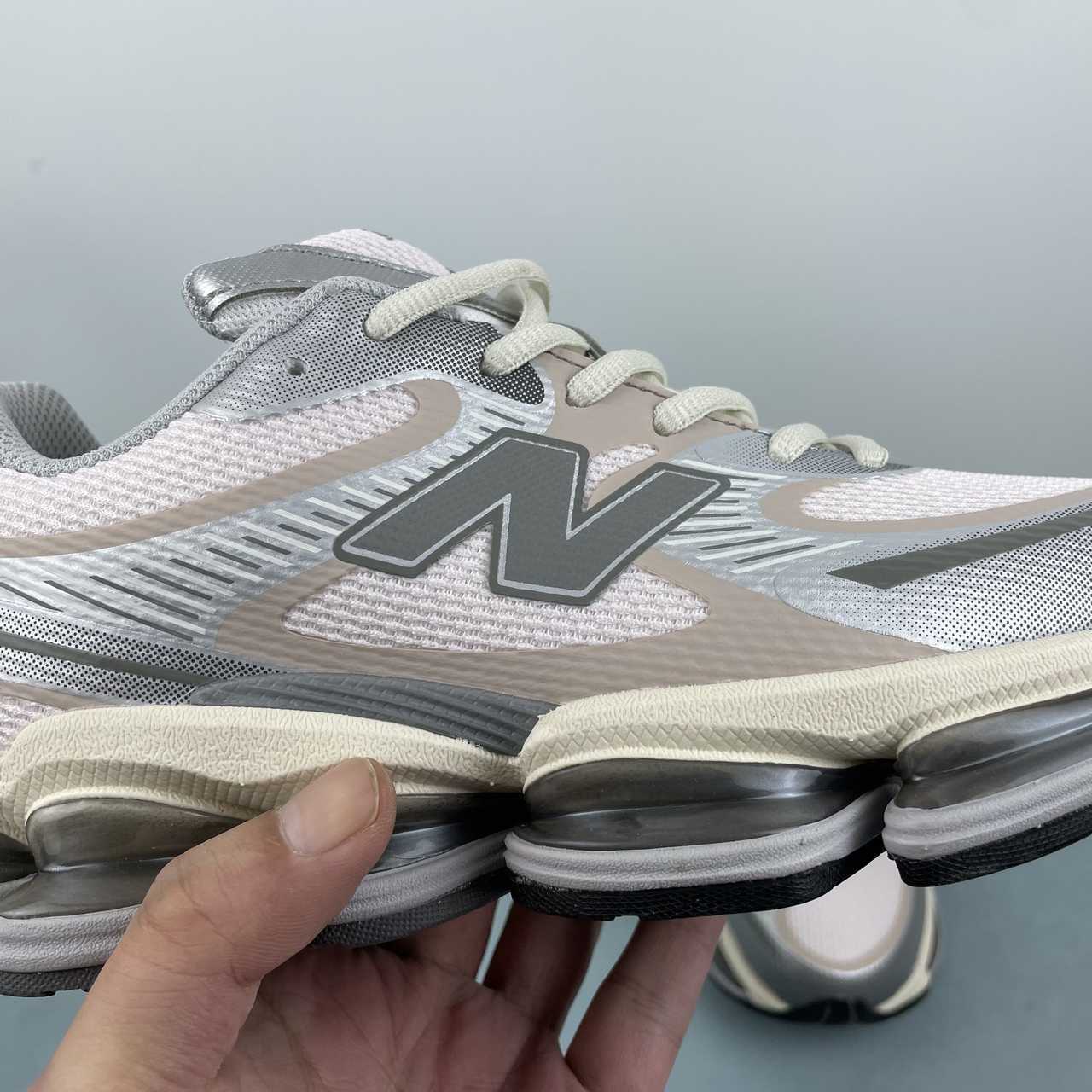 New Balance 2000