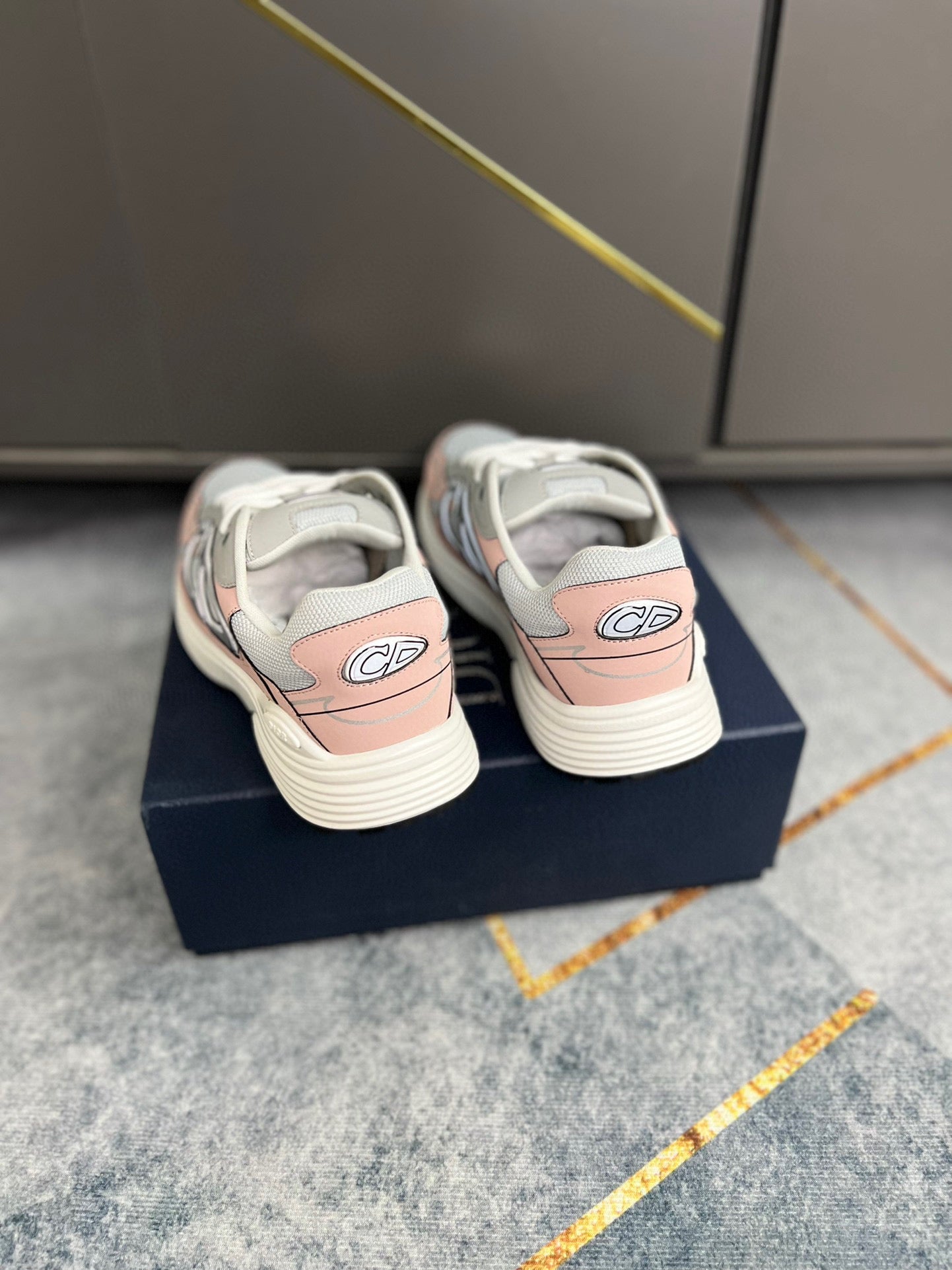 Dior B30