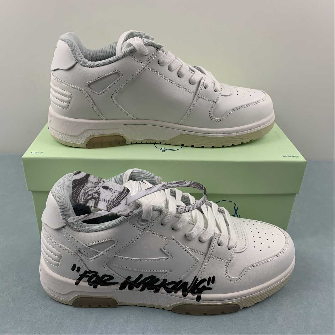 OFF-WHITE Out Of Office "000" Low
