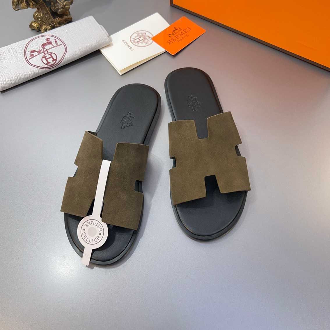 Chinelo Hermes
