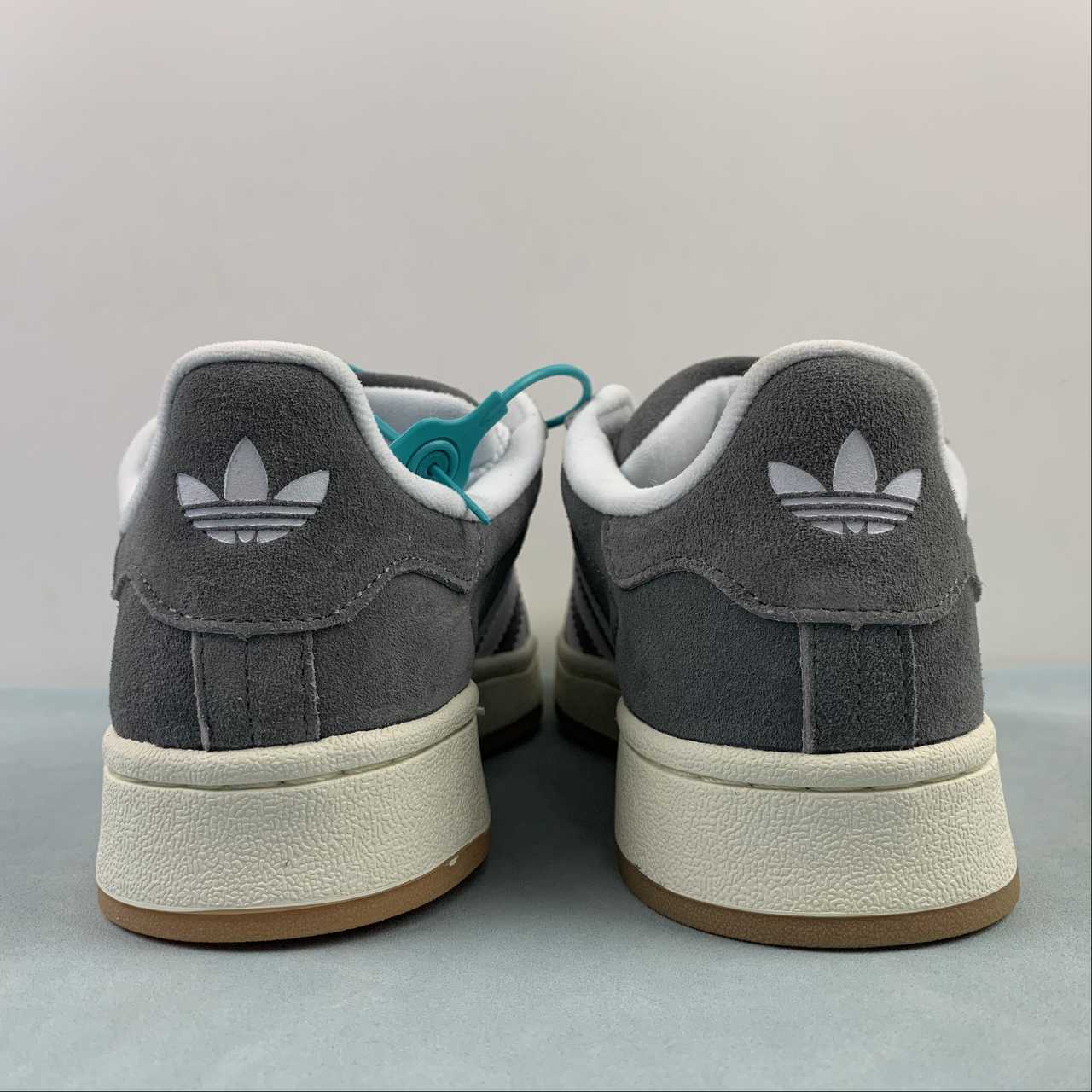 Adidas Campus 00s