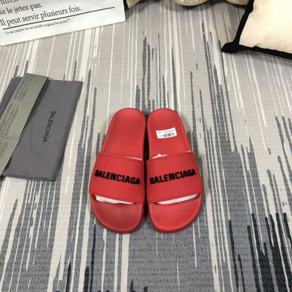 Chinelo Balenciaga