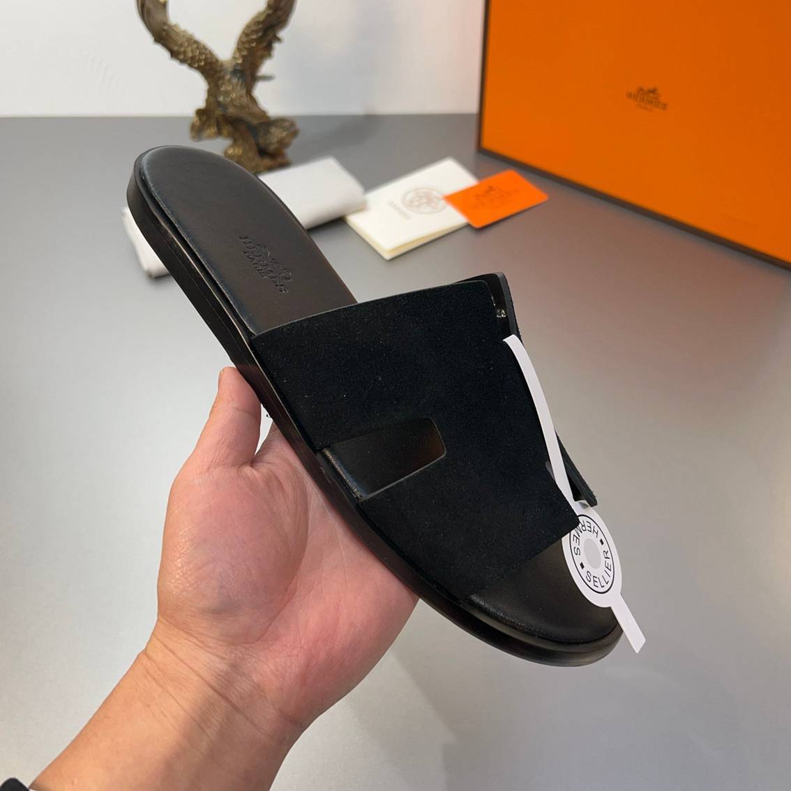 Chinelo Hermes