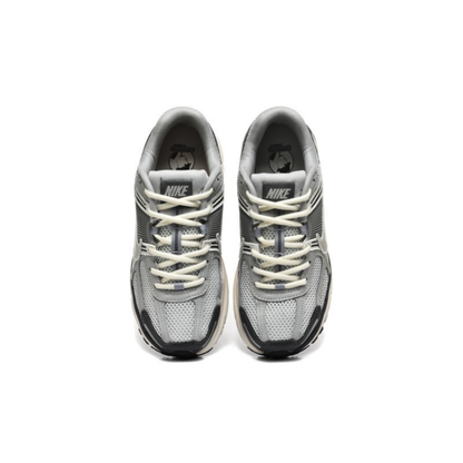 Nike Air Zoom Vomero 5