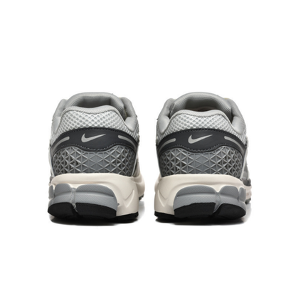 Nike Air Zoom Vomero 5