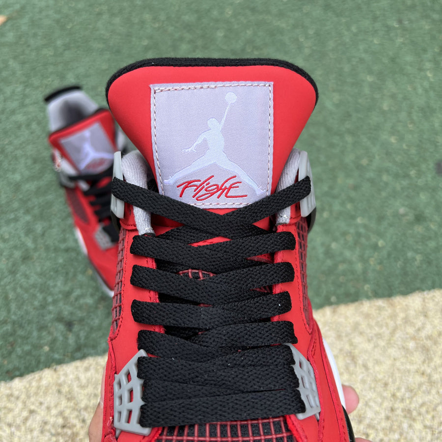 Air Jordan 4