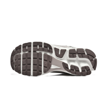 Nike Air Zoom Vomero 5