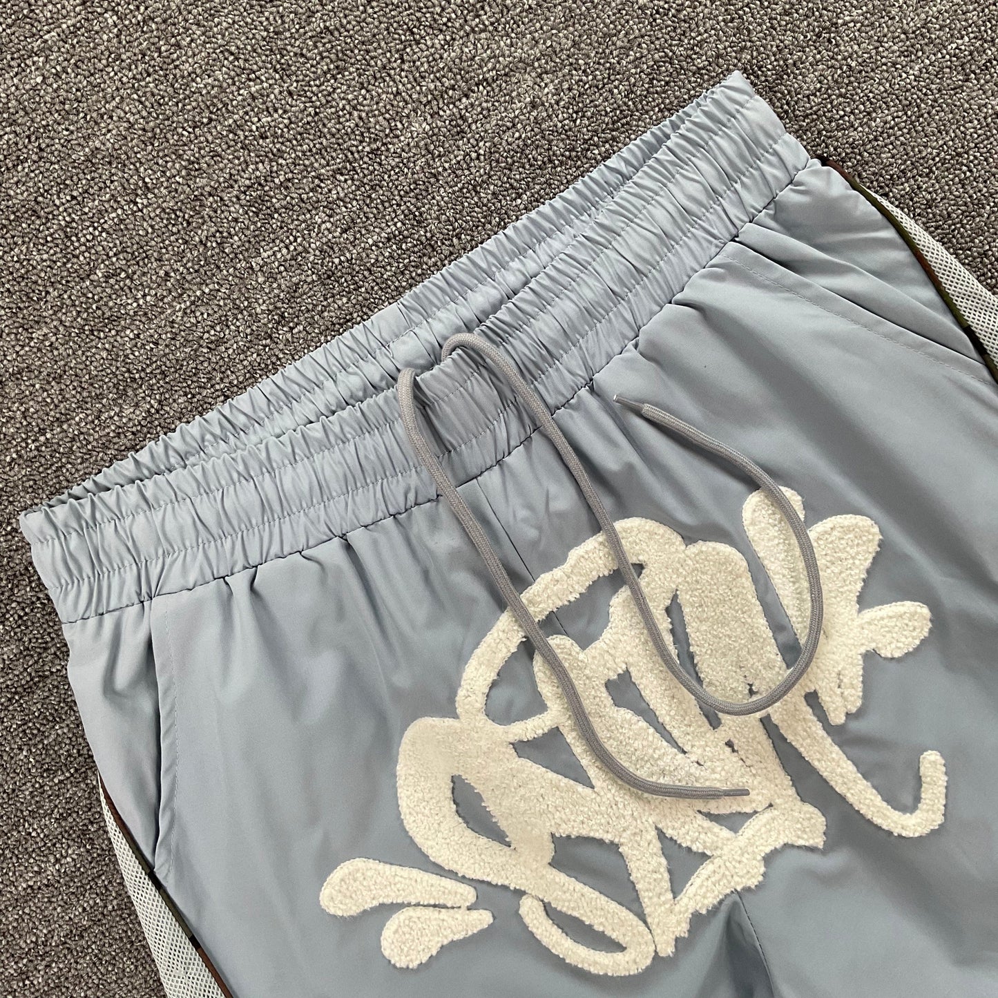 Syna World Short