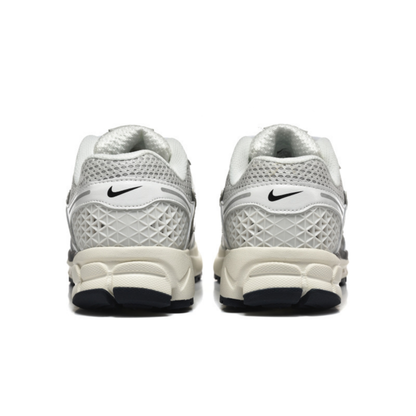 Nike Air Zoom Vomero 5