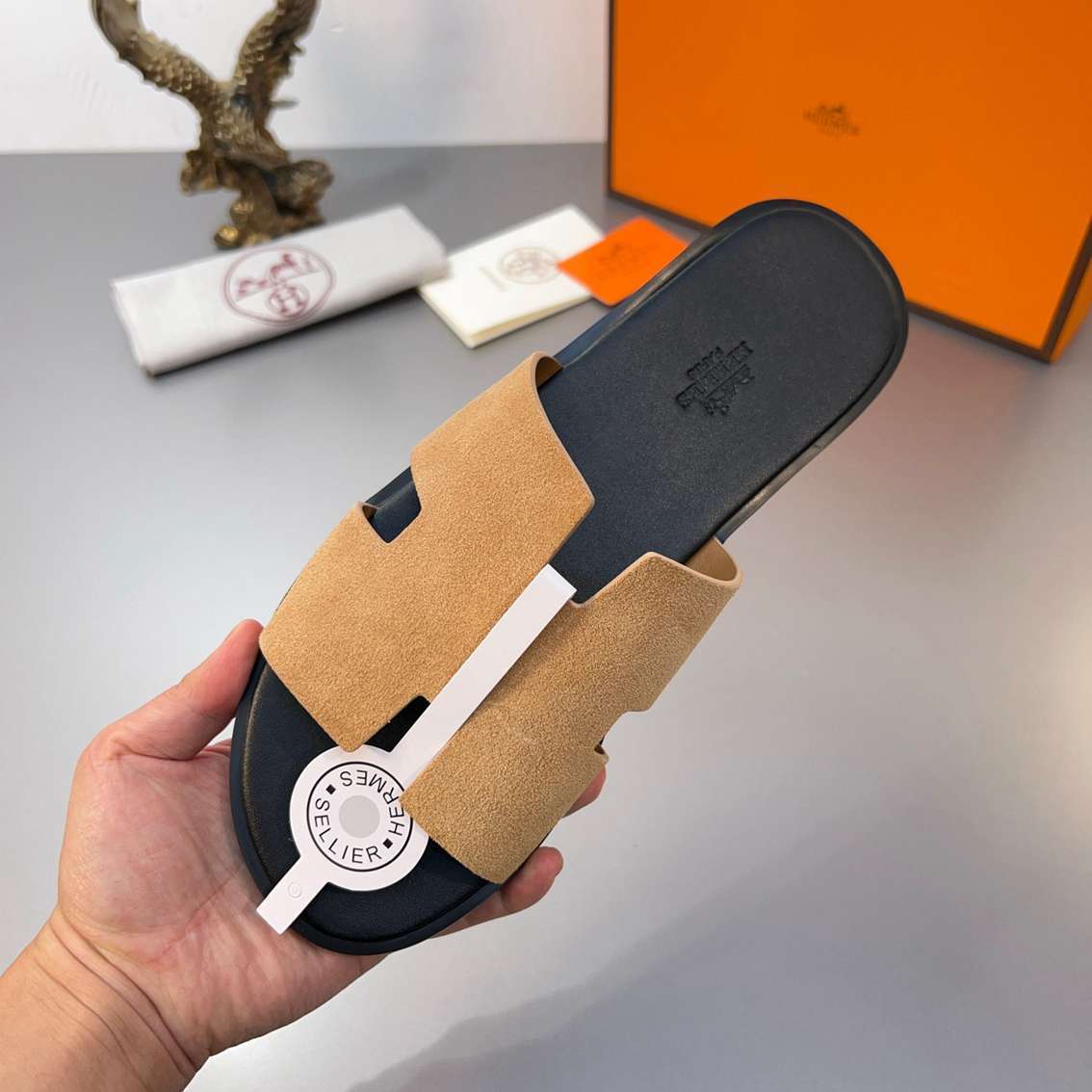 Chinelo Hermes