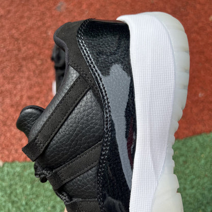 Air Jordan 11