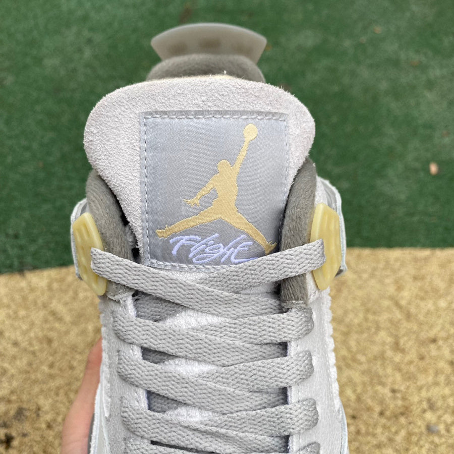 Air Jordan 4