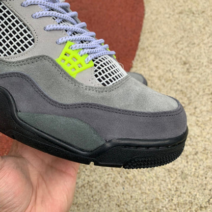 Air Jordan 4