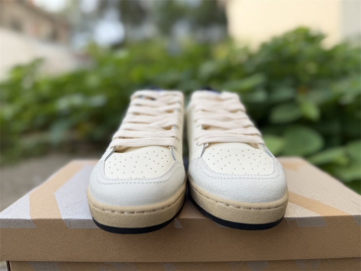 Golden Goose Super-Star