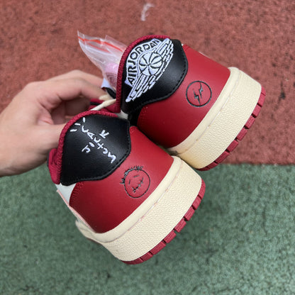 Jordan 1 Low