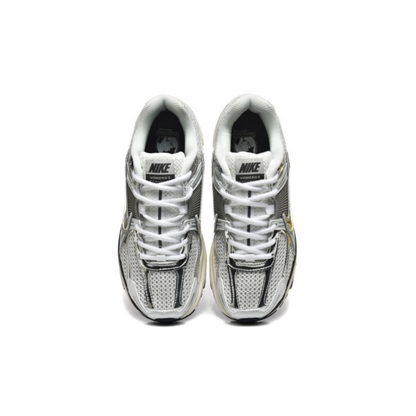 Nike Air Zoom Vomero 5