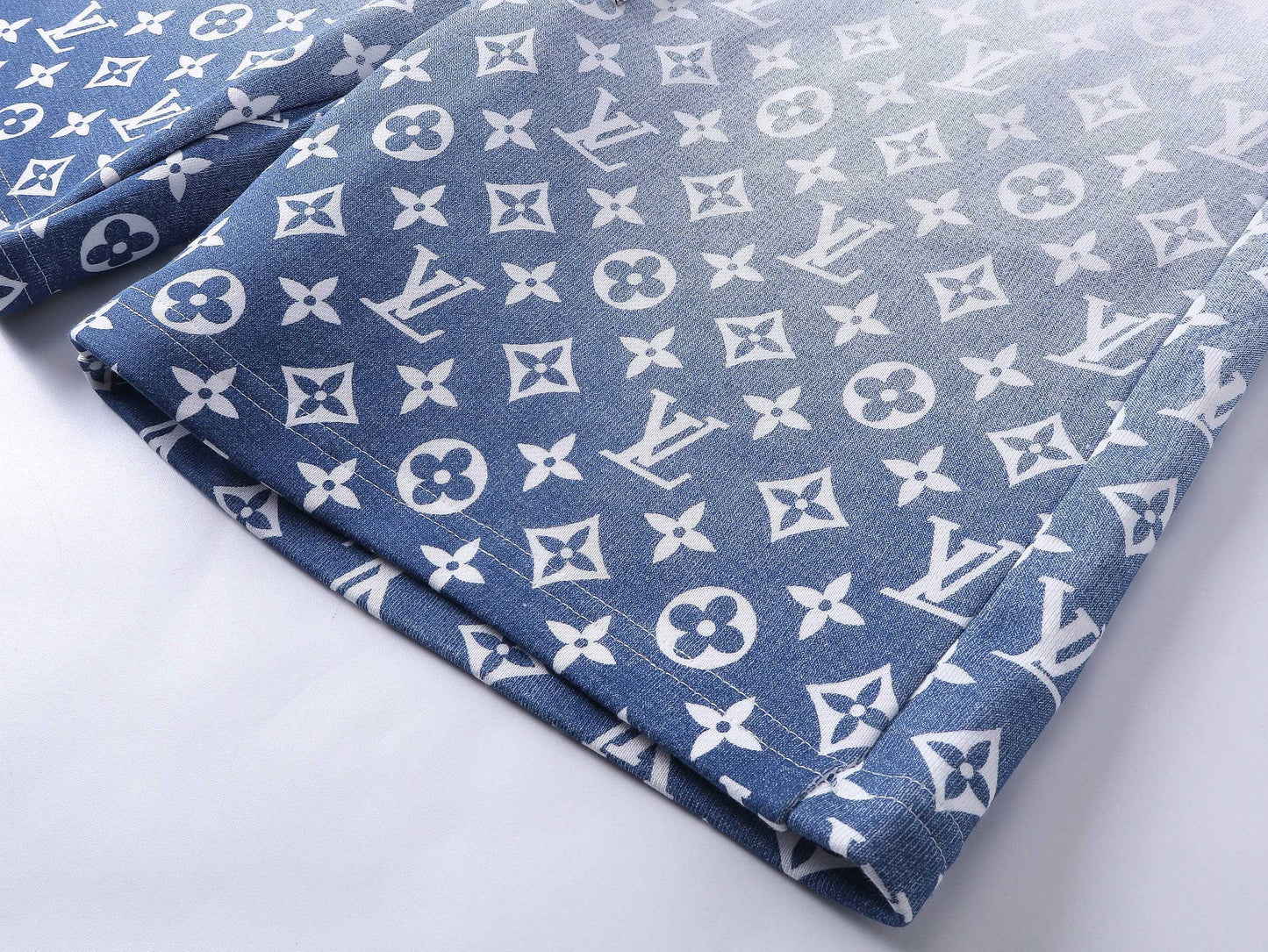 Corto Louis Vuitton