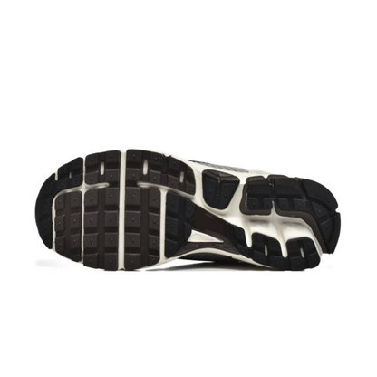 Nike Air Zoom Vomero 5