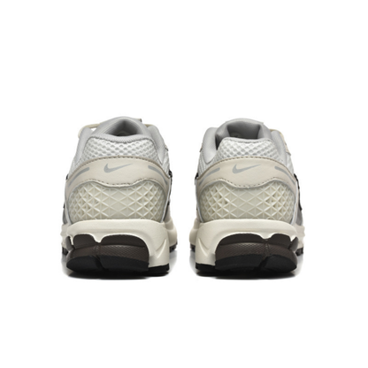Nike Air Zoom Vomero 5