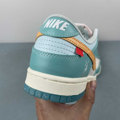 Nike Dunk Low