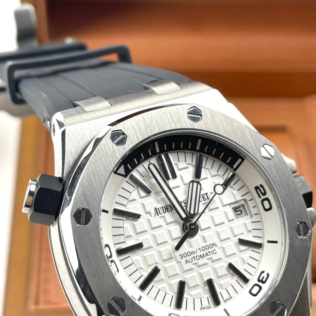 Royal Oak Medium