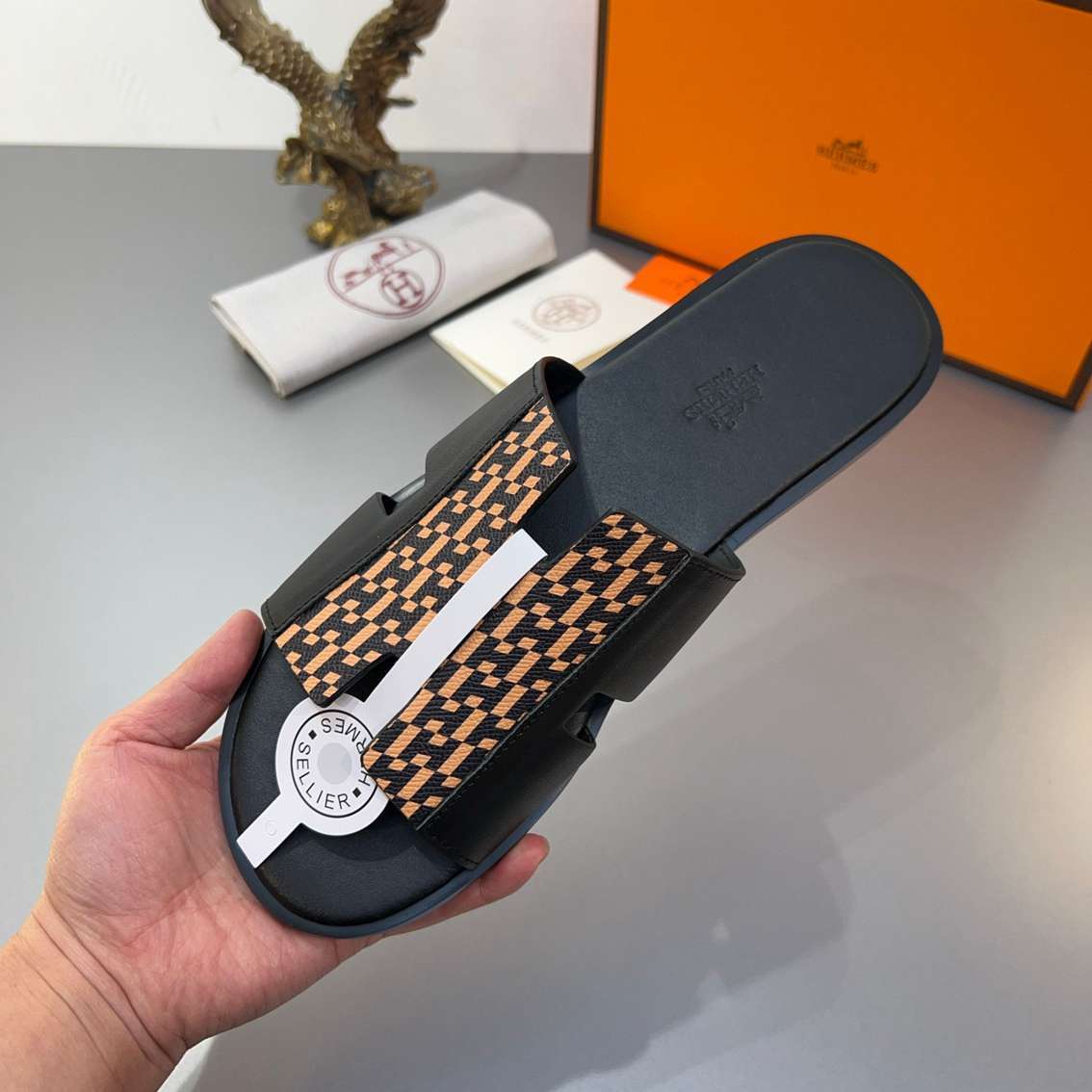 Chinelo Hermes