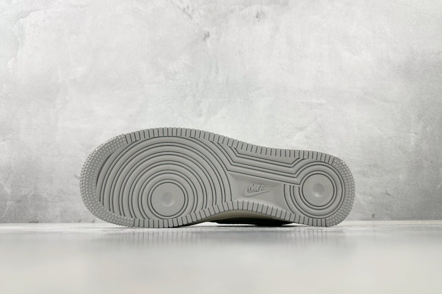 Louis Vuitton x Nike Air Force 1